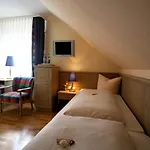Goldener Adler בית הארחה Sulzheim (Bavaria)